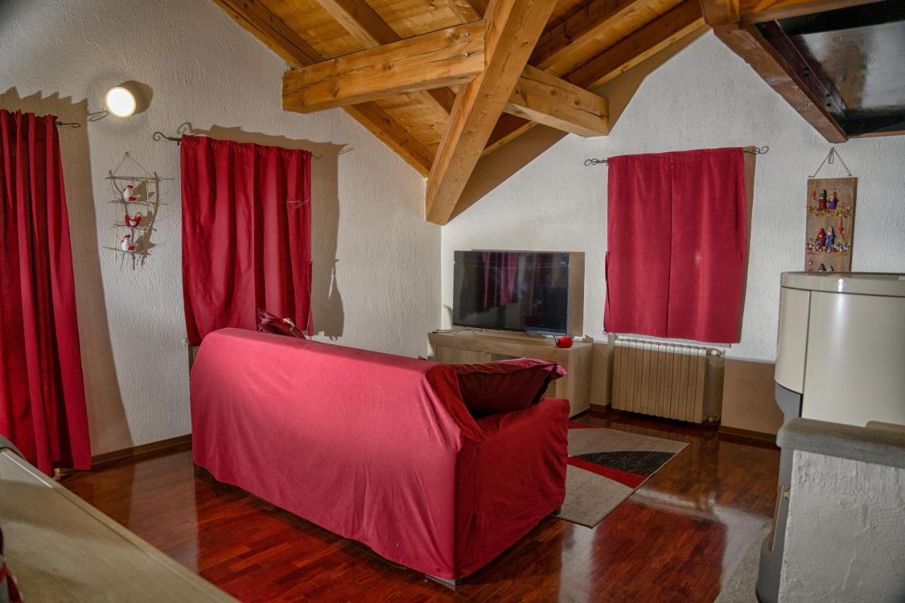 Agriturismo B&B Chevres A Cheval 카르벤소드 외부 사진