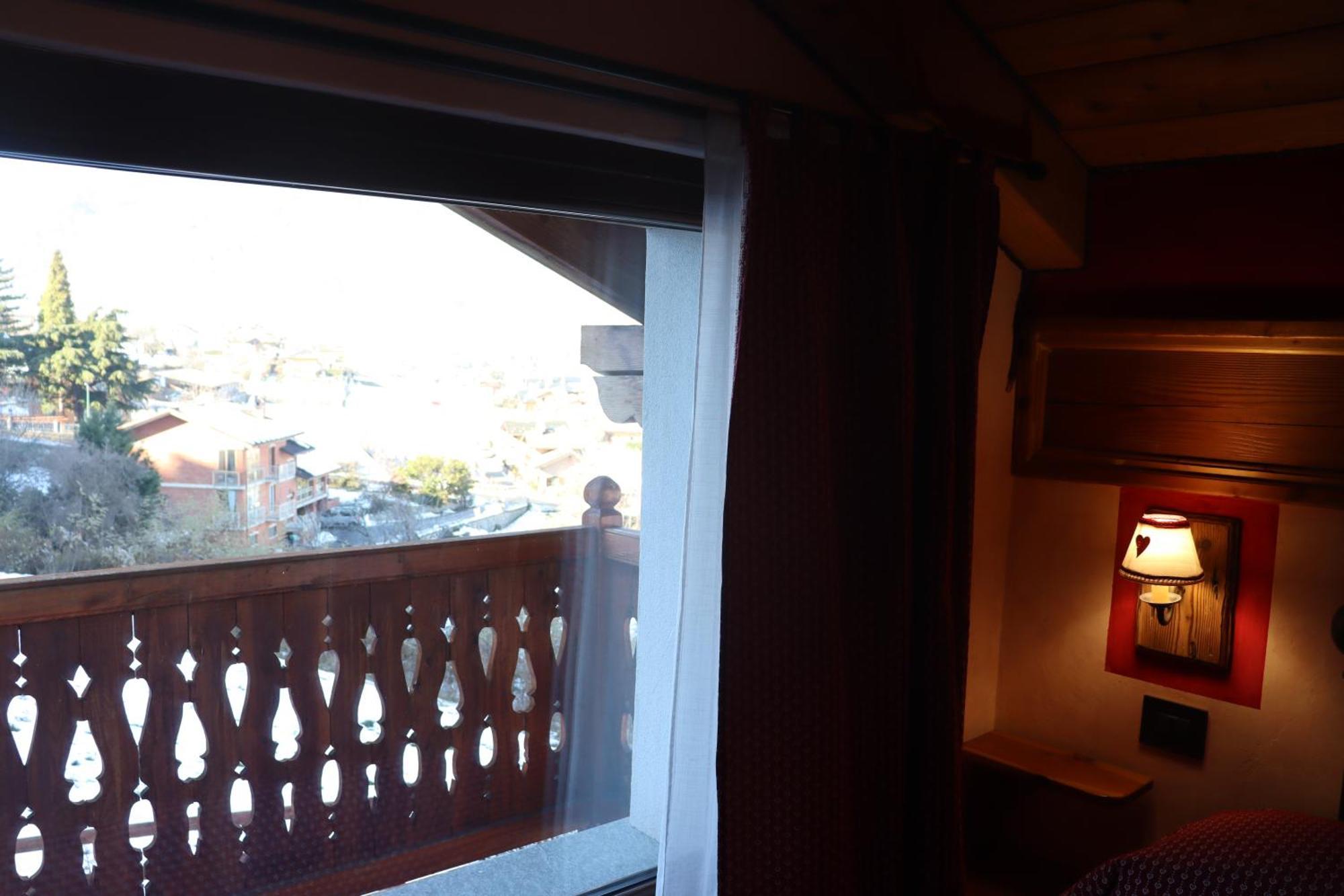 Agriturismo B&B Chevres A Cheval 카르벤소드 외부 사진